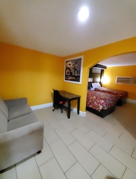 Standard Room, 2 Double Beds, Non Smoking