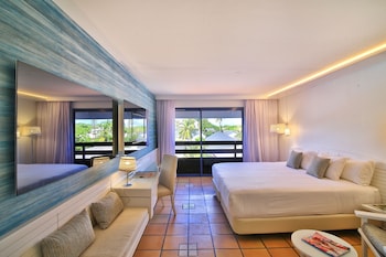 Superior Palm, 1 King Bed