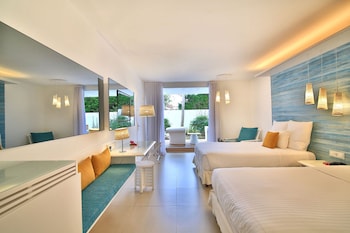 Classic Room, 2 Double Beds