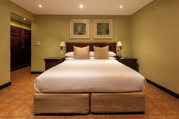 Junior Suite Sea View King Size Bed