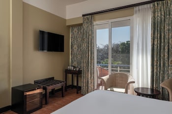 Standard Room Double- City View