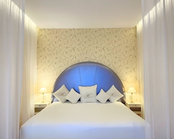 Suite, Garden View