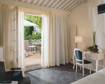 Suite, Garden View