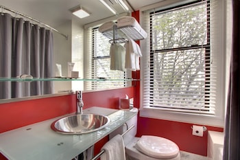 Premium Room, 1 King Bed (Max King)