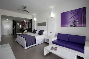 Junior Suite, Ocean View (Elite Club | +18 | Superior | C)