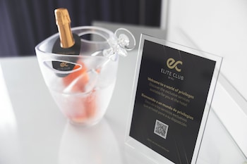 Junior Suite, Ocean View (Elite Club | +18 | Superior | C)