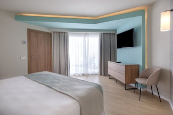 Suite, Oceanfront (Elite Club | C)