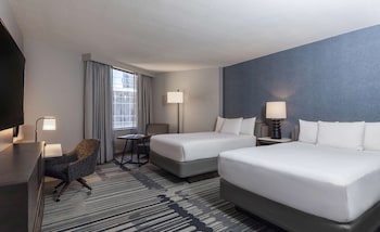 Room, 2 Double Beds, Corner
