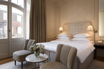 Superior Balcony Room