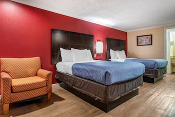 Standard Room, 2 Double Beds, Smoking