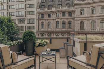 Grand Terrace Suite