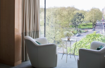 Suite (Mayfair)