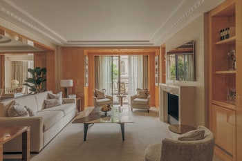 Grand Terrace Suite