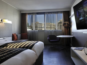 Superior Room, 2 Twin Beds, City View