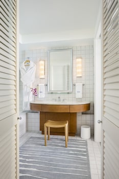Room, Oceanfront