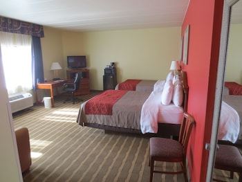Efficiency Room with 2 Double Beds - Non-Smoking
