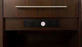 Deluxe Room, 1 King Bed, Accessible (Smoke Free)