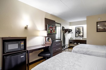 Deluxe Room, 2 Double Beds (Smoke Free)