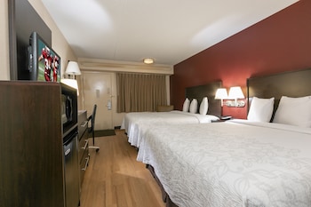 Deluxe Room, 2 Double Beds (Smoke Free)
