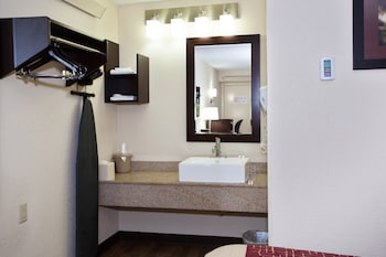 Superior Room, 1 King Bed (Smoke Free)