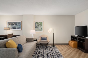 Family Suite, Multiple Beds, Microwave, Corner
