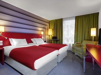 Standard Room with 2 single beds and 1 sofa