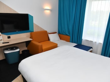 Comfort Family Room with 1 double bed and 1 sofa