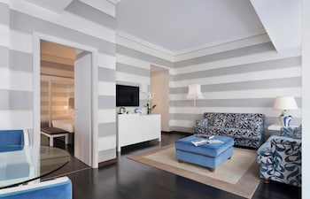 Signature Suite