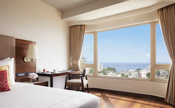 Premium Sea View Twin Bed