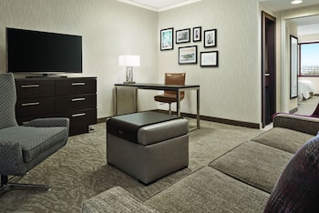 Suite, 2 Double Beds, Accessible, Bathtub