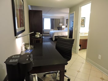 One King Bed Deluxe
