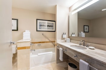 Executive Suite, 1 Bedroom, Tower (Executive Tower)