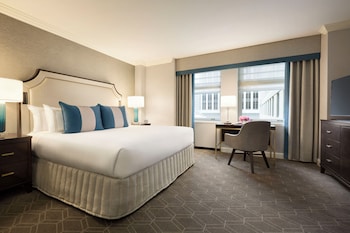 Room, 1 King Bed (Fairmont Room)
