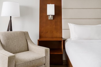 Room, 1 King Bed, Balcony (Gulf View)