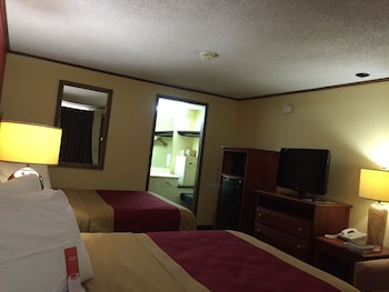 Standard Double Room, 2 Double Beds, Smoking