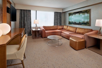 Deluxe Suite, 1 King Bed
