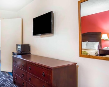 Room, 2 Double Beds, Accessible, Smoking