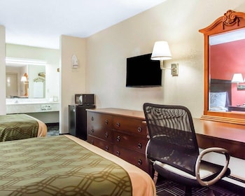 Standard Double Room, 2 Double Beds, Smoking