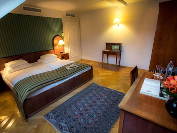 Family Suite, Multiple Beds, Mezzanine (Quite)