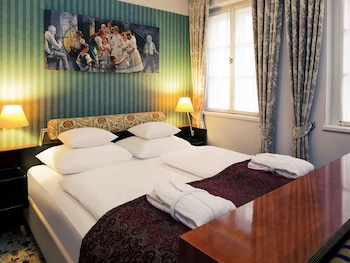 Privilege, Room, 1 King Bed