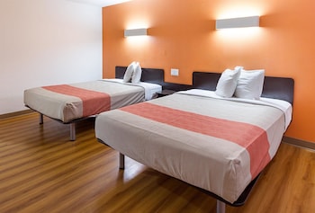 Deluxe Room, 2 Queen Beds, Non Smoking, Refrigerator & Microwave