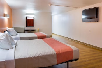Deluxe Room, 2 Queen Beds, Non Smoking, Refrigerator & Microwave