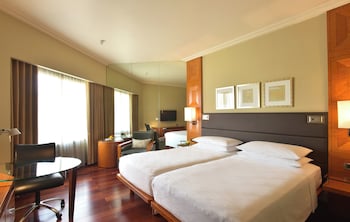 Room, 2 Twin Beds (Club Access)