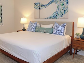 Condo, 2 Bedrooms, Oceanfront (G203)