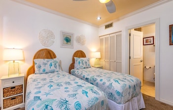Condo, Beach View (B305)