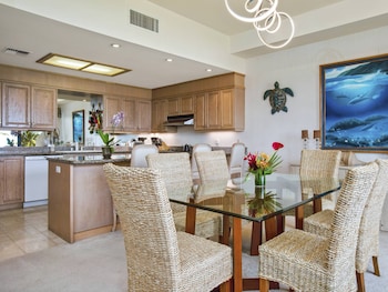 Condo, 3 Bedrooms, Oceanfront (A203)