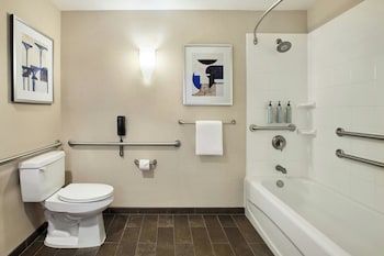 Room, 1 King Bed with Sofa bed (Mobility/Hearing Accessible, Tub)