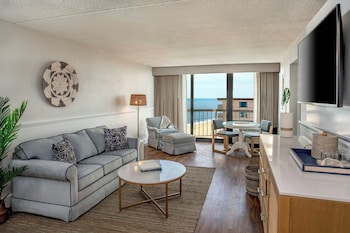 Suite, 1 King Bed with Sofa bed
