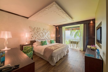 Classic Room, 1 King Bed (Moorea Island View)