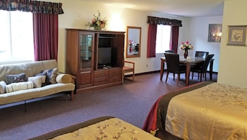 Suite, 2 Queen Beds, Non Smoking, Refrigerator & Microwave